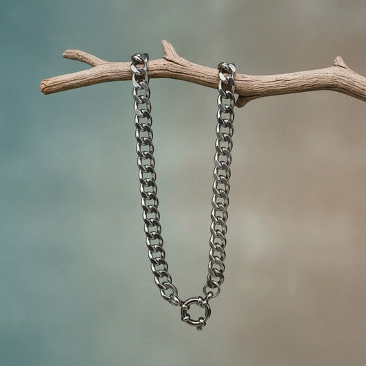 Aramat Jewels silver-tone stainless steel 7mm gourmet link charm necklace with a circular clasp.