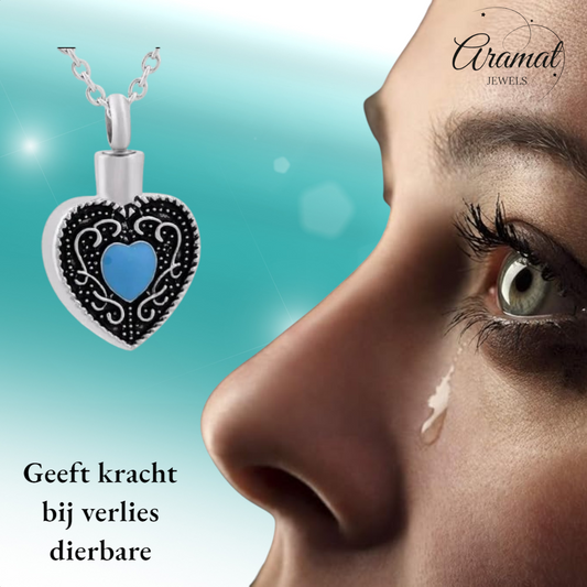 Pendentif cœur celtique en frêne, émail bleu acier, 3 cm