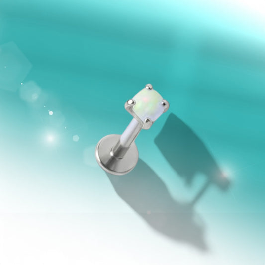 Piercing hélix-tragus en argent et opale blanche, 6 mm x 3 mm
