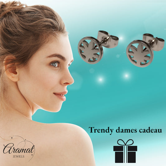 Boucles d'oreilles – Feuille de cannabis en acier inoxydable (8 mm) couleur argentée