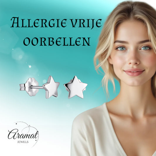 Boucles d'oreilles – Étoile en titane couleur argent (7 mm)