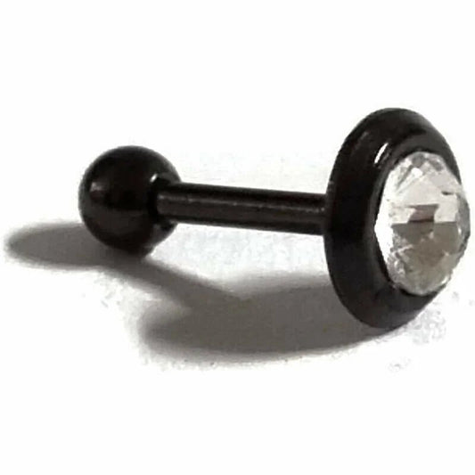 Een close-up van een zwart-wit foto van een paar piercings