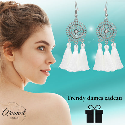 Zomerse Boho Oorhangers Kwastjes Wit 75mm