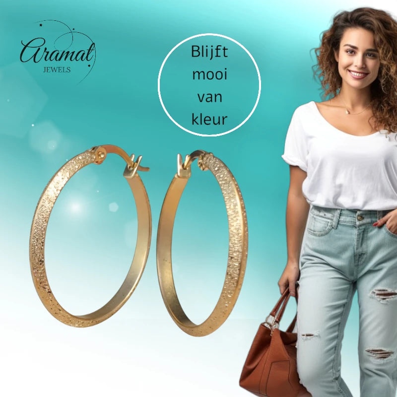 Goudkleurige Matte RVS Oorringen Sandblasted - 32 mm