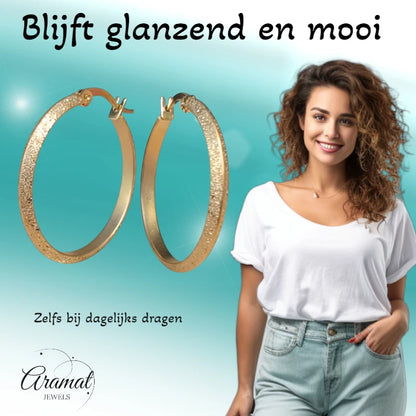 Goudkleurige Matte RVS Oorringen Sandblasted - 32 mm