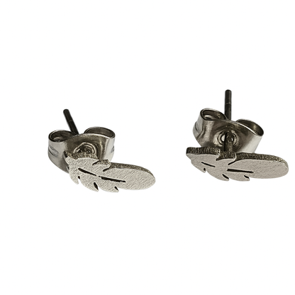Boucles d'oreilles clous en acier, motif plumes, couleur argent – ​​9 x 3 mm