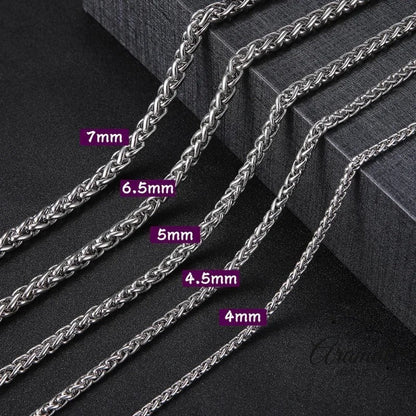 Aramat Jewels zilverkleurige RVS vossenstaart kettingen in verschillende breedtes van 4mm tot 7mm op een zwarte ondergrond