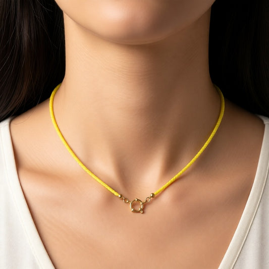 Aramat Jewels yellow Rocailles bead charm necklace with gold clasp, 42cm length.