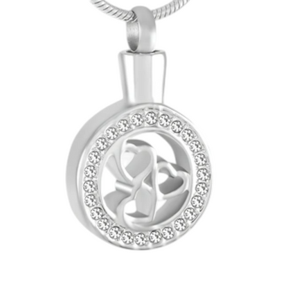 Pendentif rond en frêne orné de 3 cœurs et d'un bord en cristal