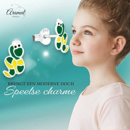 Slangvormige oorbellen voor kinderen.