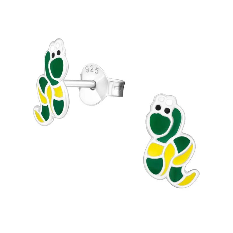 Sterling zilveren oorbellen met kleurrijke vlindermotieven in groen en geel email.