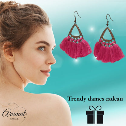 Boho Oorhangers Kwastjes Fel Roze 55x30mm - Aramat Jewels - Oorbellen - cadeautip