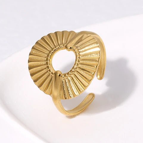 Brede One Size Ring RVS met Cirkel en Lijnenspel (18 mm) - Aramat Jewels - Ringen - cadeautip