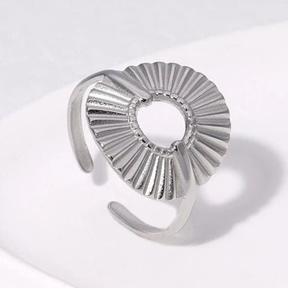 Brede One Size Ring RVS met Cirkel en Lijnenspel (18 mm) - Aramat Jewels - Ringen - cadeautip