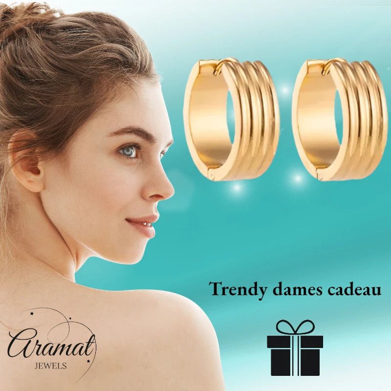 Creolen – RVS Goudkleur met Drievoudige Strepen (13mm of 20mm) - Aramat Jewels - Oorringen - cadeautip