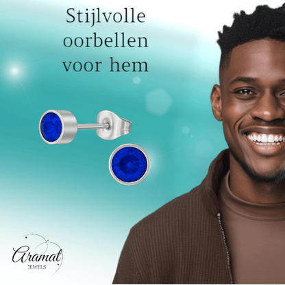 Donkerblauwe kristal oorstekers – 5mm zilver RVS - Aramat Jewels - Oorbellen - cadeautip