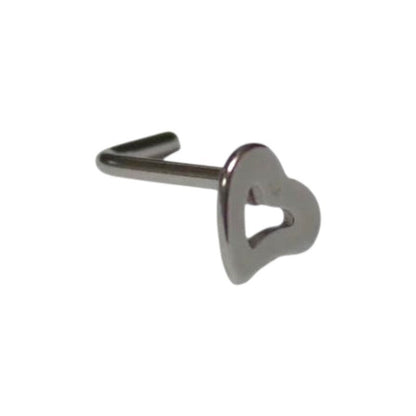Hartvormige neusknoop of piercingsieraden van donker metaal.
