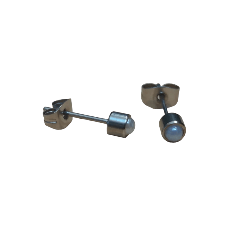 Een paar roestvrijstalen schroeven