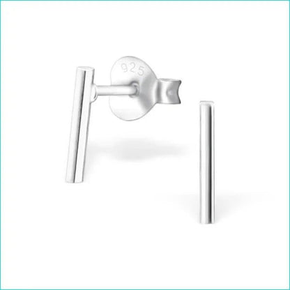 Een paar oortelefoons met een witte achtergrond