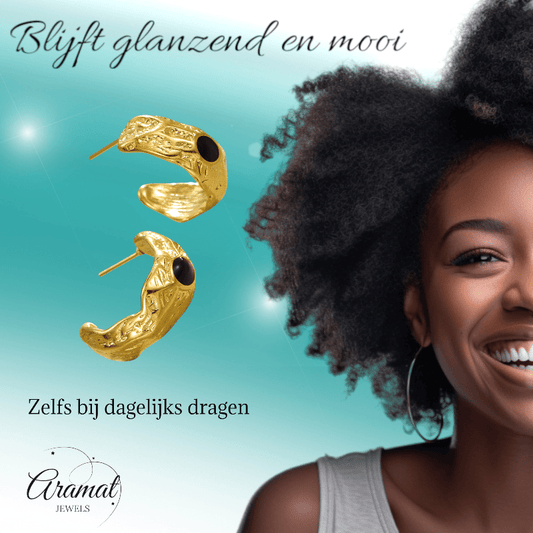 Goudkleurige Halve Oorringen Emaille Cirkel 25x10mm - Aramat Jewels - RVS Sieraden - Oorbellen - cadeautip