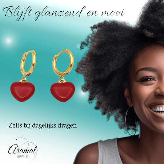 Goudkleurige Huggie Oorringen met Rood Hartje - oor6397 - 807432 - Oorringen kopen# - 14mm - alles - cadeau