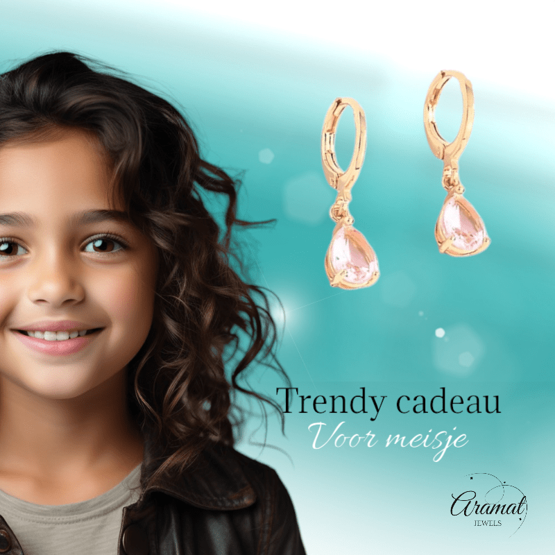 Goudkleurige Mini Oorringetjes Meisje – Roze Druppel Zirkonia – 10mm - oor6337 - 66132 - Oorringen kopen# - 10mm - alles - cadeau