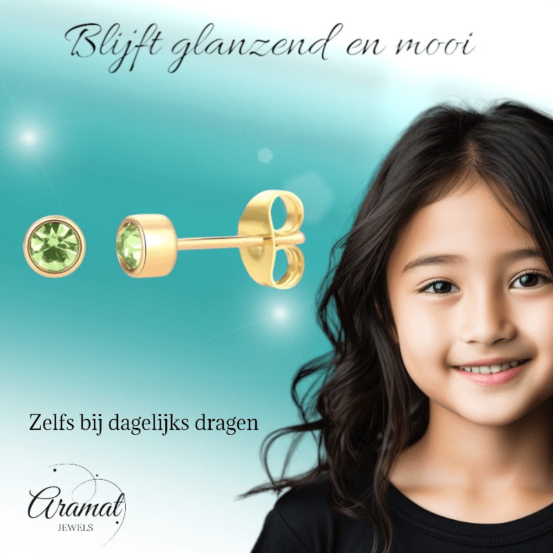 Goudkleurige Oorstekers 4mm - Lichtgroen Kristal - oor4607 - Oorbellen kopen# - 4mm - alles - cadeau