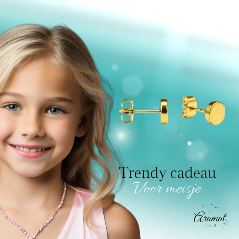 Goudkleurige Ronde Oorstekers RVS 5mm - Aramat Jewels - Oorbellen - cadeautip