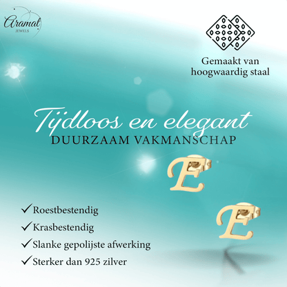 Goudkleurige RVS oorstekers Letter E - Aramat Jewels - Oorbellen - cadeautip