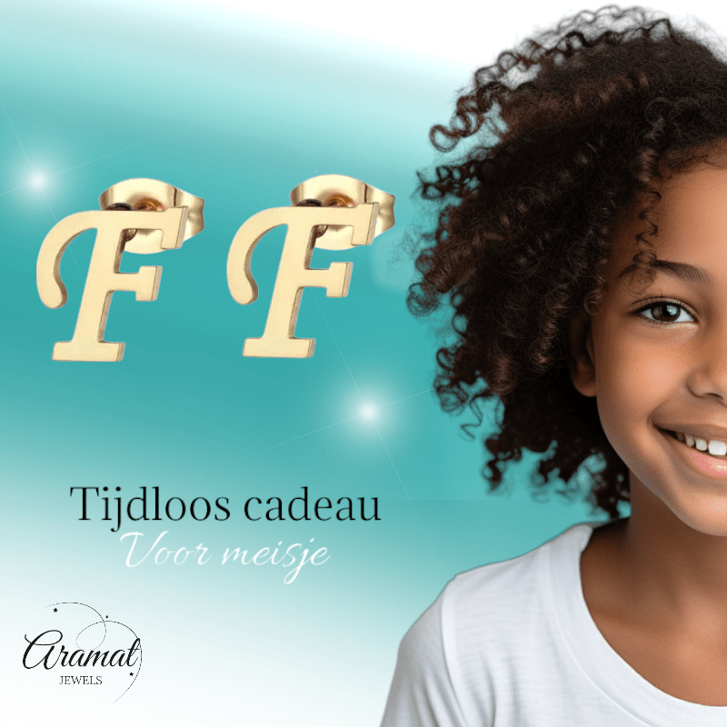 Goudkleurige RVS oorstekers Letter F - Aramat Jewels - Oorbellen - cadeautip