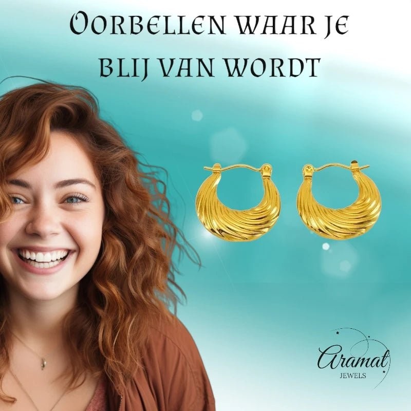 Goudkleurige Stainless Steel Oorringen 20mm - Gebogen Strepen - Creolen - oor6249 - 73453 - Oorringen kopen# - Goudkleur - 20mm - alles