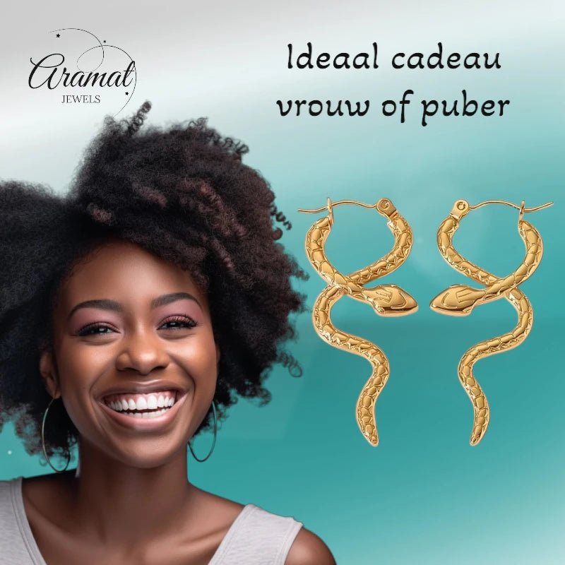 Goudkleurige stainless steel slangen oorringen – 42x17 mm - oor6406 - 71107 - Oorringen kopen# - 45mm - alles - cadeau