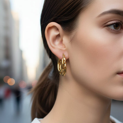 Goudkleurige Triple Oorringen RVS met Gedraaide Ring 20x7mm - Aramat Jewels - Oorringen - cadeautip