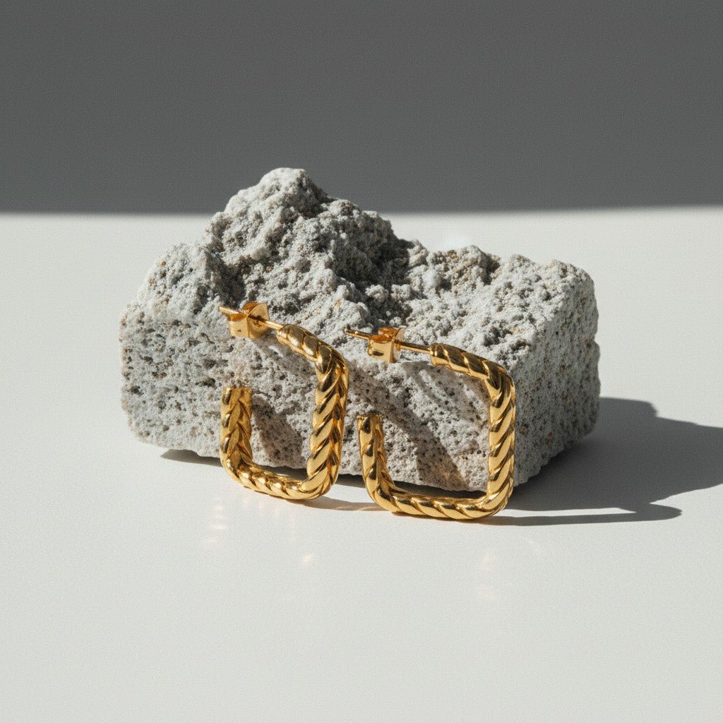 Goudkleurige Vierkante Oorringen Gourmetschakel 20x5mm RVS - Aramat Jewels - Oorbellen - cadeautip