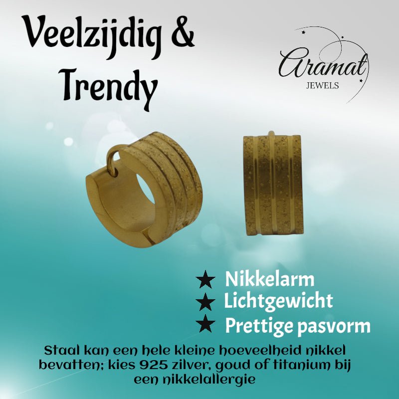 Huggies – Goudkleurig RVS Gediamanteerd met Sandblasted Streepjes - Aramat Jewels - Oorringen - cadeautip
