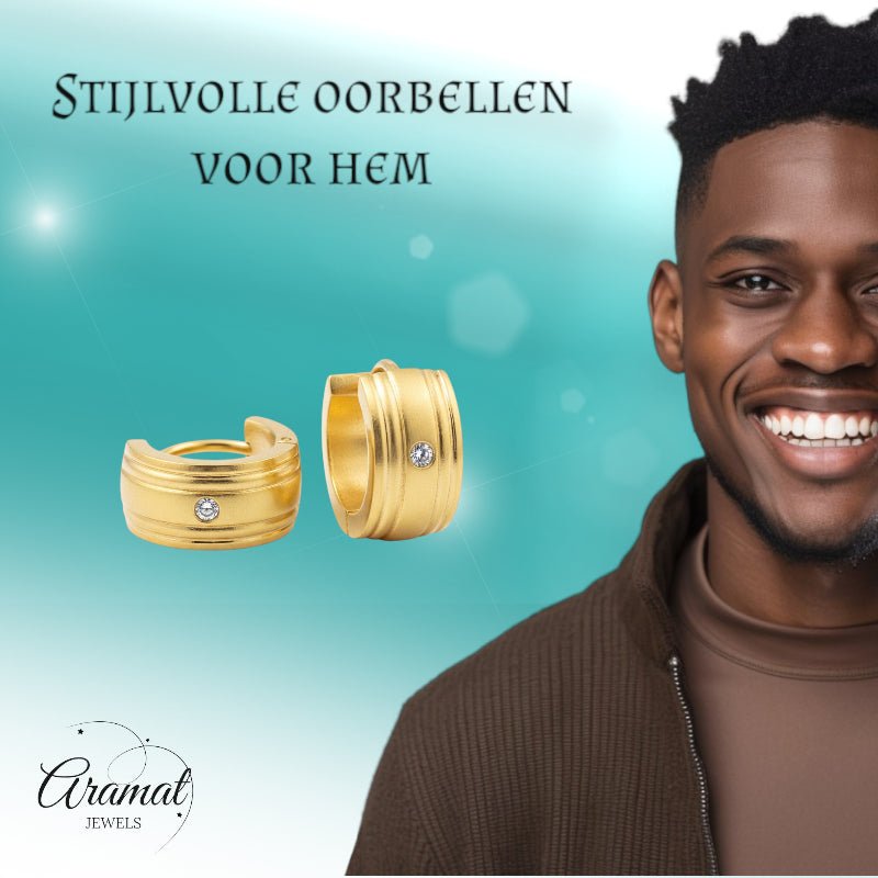 Huggies – Goudkleurig RVS met Zirkonia Steentje (13x7mm) - Aramat Jewels - Oorringen - cadeautip