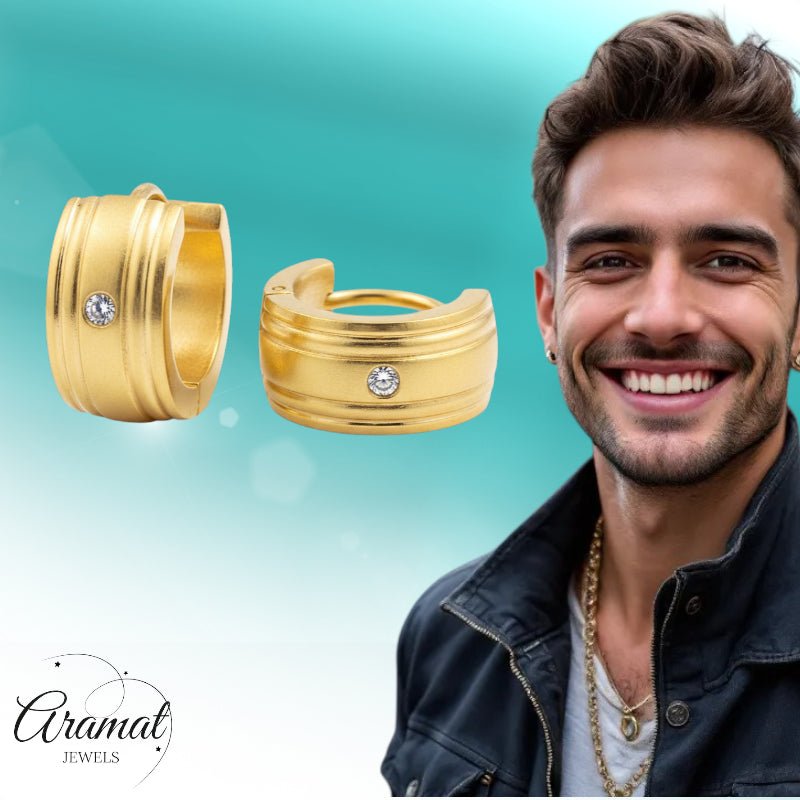 Huggies – Goudkleurig RVS met Zirkonia Steentje (13x7mm) - Aramat Jewels - Oorringen - cadeautip