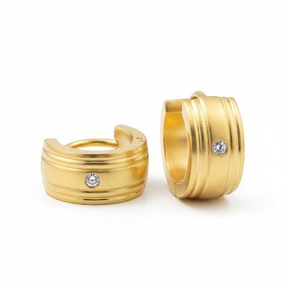 Huggies – Goudkleurig RVS met Zirkonia Steentje (13x7mm) - Aramat Jewels - Oorringen - cadeautip