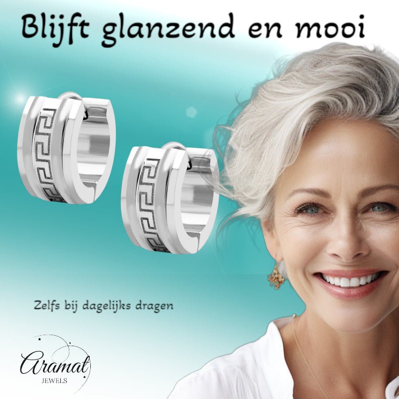 Huggies – RVS Zilverkleur met Grieks Design (13mm) - Aramat Jewels - Oorringen - cadeautip