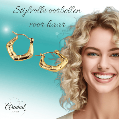 Kleine RVS Oorringen met Streepjesmotief – 20mm Goudkleurig - oor6355 - 314409 - Oorringen kopen# - 20mm - alles - cadeau