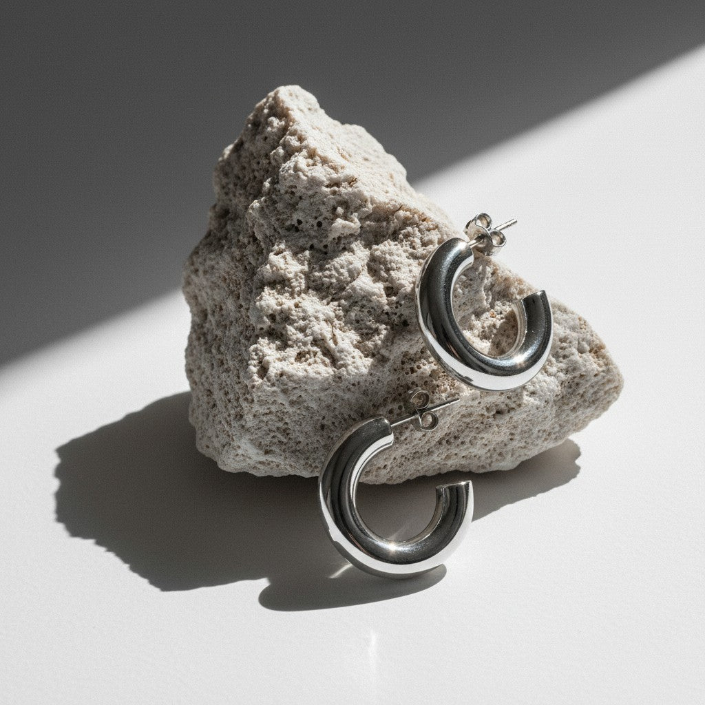 Massieve Halve Oorringen Glad RVS 25x8mm - Aramat Jewels - Oorbellen - cadeautip