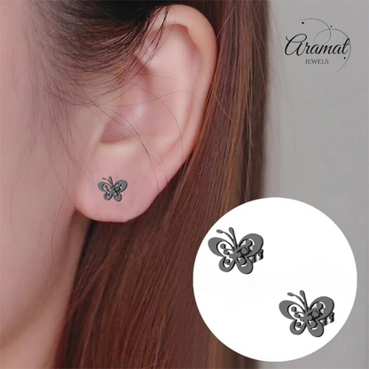 Boucles d'oreilles papillon noires en acier – ailes ouvertes 8 x 10 mm