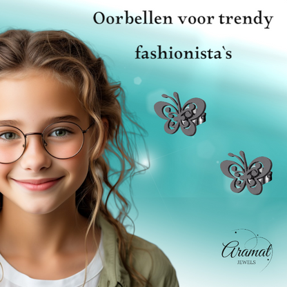 Boucles d'oreilles papillon noires en acier – ailes ouvertes 8 x 10 mm