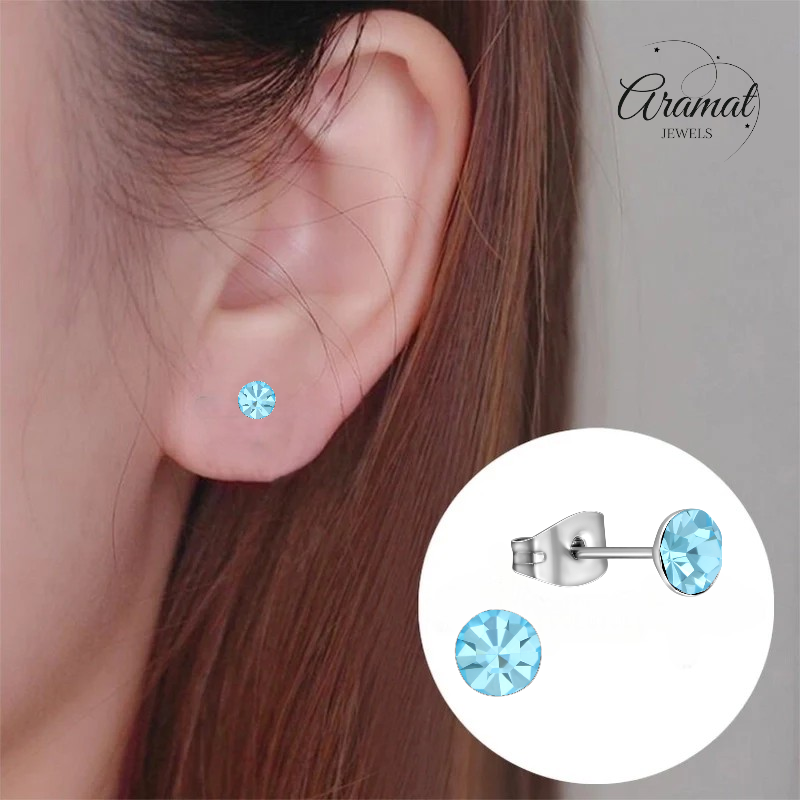 Boucles d'oreilles en acier et cristal avec pierre bleu clair – Couleur argent – ​​5 mm