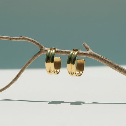 Oorbellen – 23mm Half - Hoop 2 Strepen RVS Goudkleur Dames - Aramat Jewels - Oorringen - cadeautip