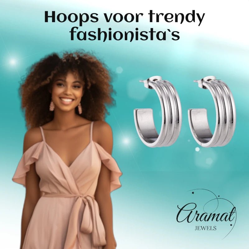 Oorbellen – 23mm Half - Hoop Streeprelief op RVS Zilverkleur - Aramat Jewels - Oorringen - cadeautip