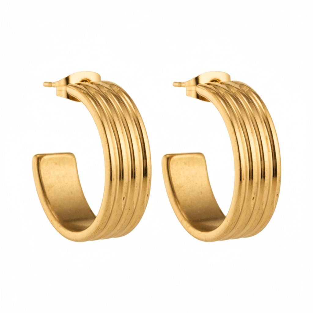 Oorbellen – 23mm Half - Hoop Streeprelief RVS Goudkleur Dames - Aramat Jewels - Oorringen - cadeautip