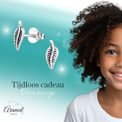 Boucles d'oreilles feuilles d'argent, style antique – 9 x 3 mm