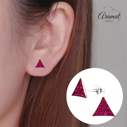 Boucles d'oreilles puces argentées triangulaires en cristal rose fuchsia