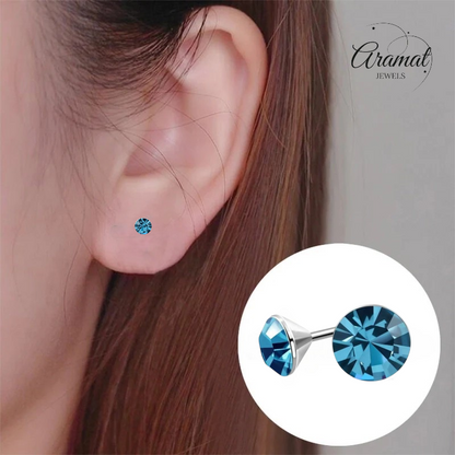 Boucles d'oreilles en acier et cristal avec pierre bleu saphir – Couleur argent – ​​3 mm